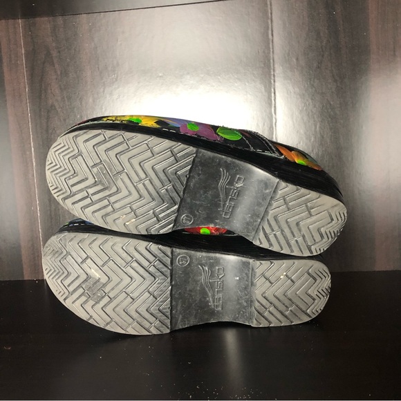 Dansko Watercolor Floral Clogs - Picture 4 of 9